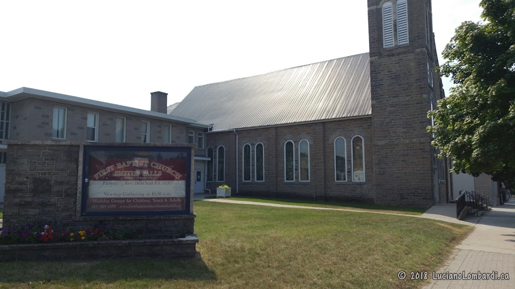 First Baptist Church | 73 Beckwith St N, Smiths Falls, ON K7A 2B6, Canada | Phone: (613) 283-1579