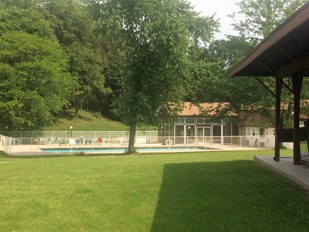 Big Valley Camping Resort | 2211 King St, St. Catharines, ON L2R 6P7, Canada | Phone: (905) 562-5616