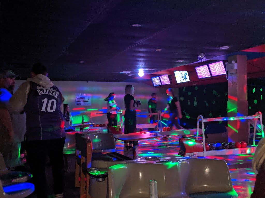 Muskoka Bowling | 300 Ecclestone Dr, Bracebridge, ON P1L 1G4, Canada | Phone: (705) 645-8775