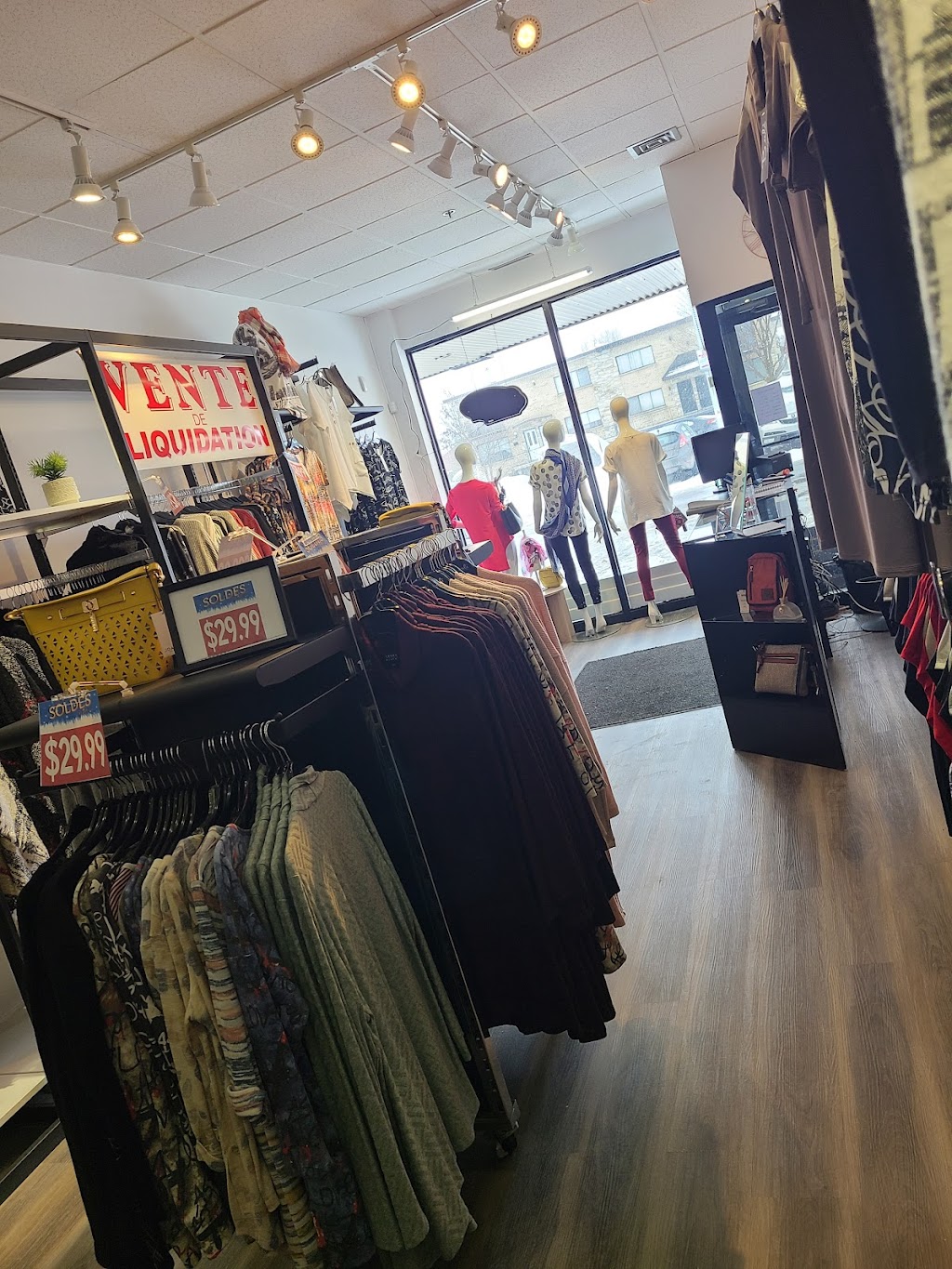 Boutique Au Féminin | 120 Boulevard Bellerose E, Laval, QC H7K 1S7, Canada | Phone: (450) 667-0585