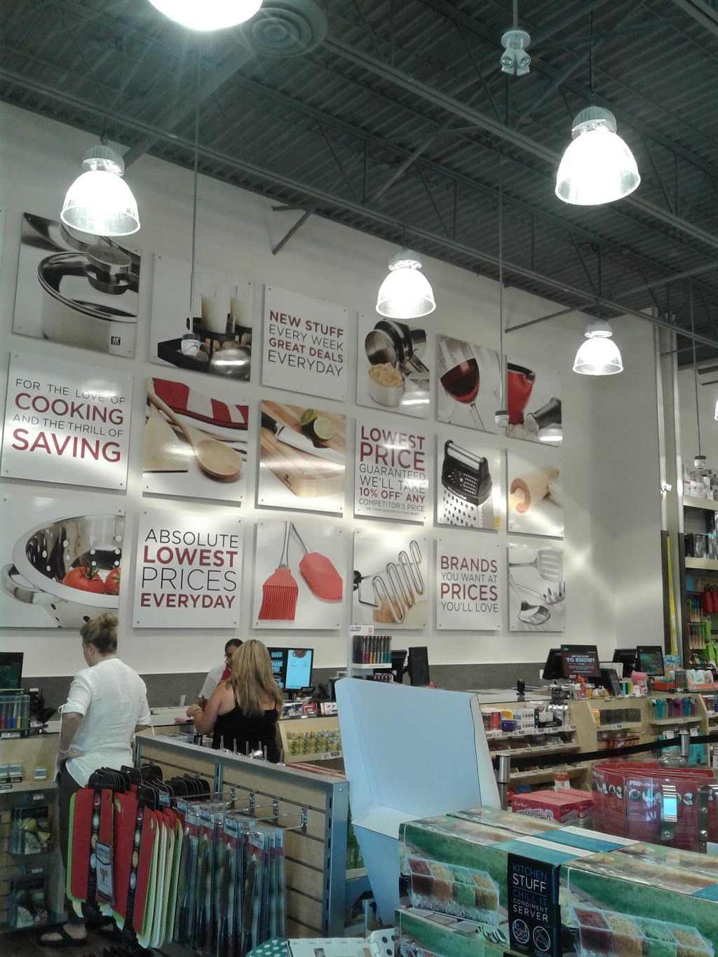 Kitchen Stuff Plus | 1650 Victoria St E #4b, Whitby, ON L1N 9L4, Canada | Phone: (289) 278-8012