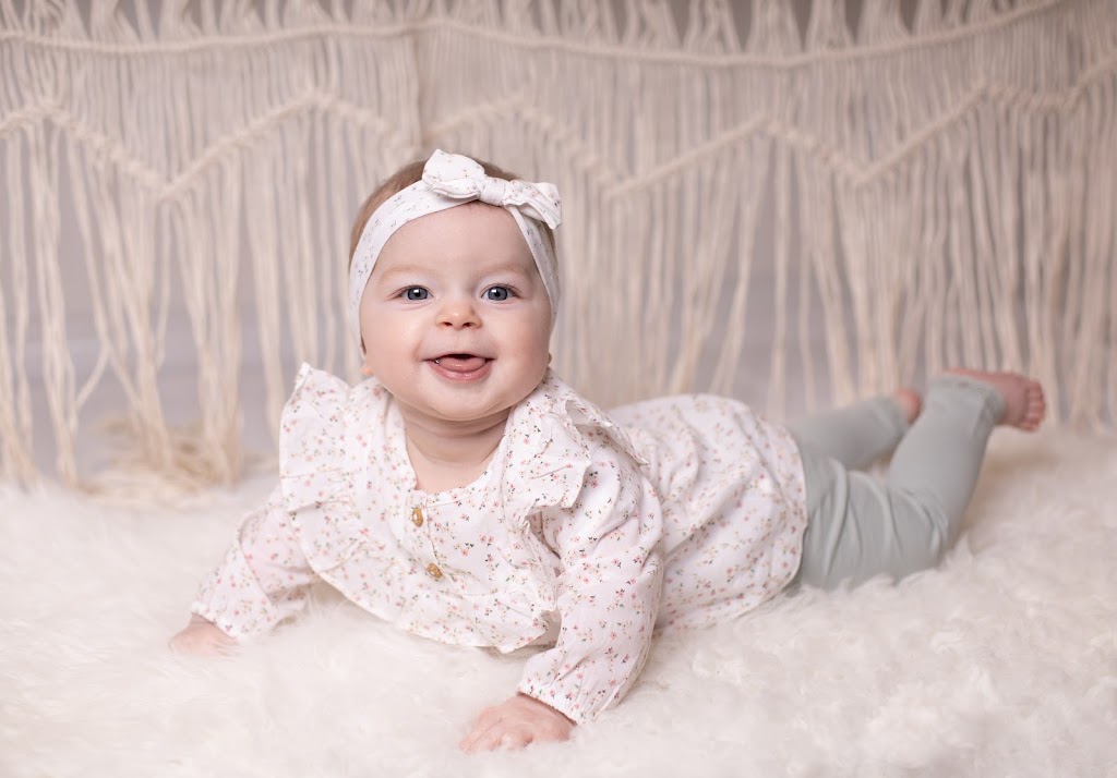 Daniela Wall Newborn Photography | 93 Parkhill Cres, Steinbach, MB R5G 0Z4, Canada | Phone: (431) 205-1506