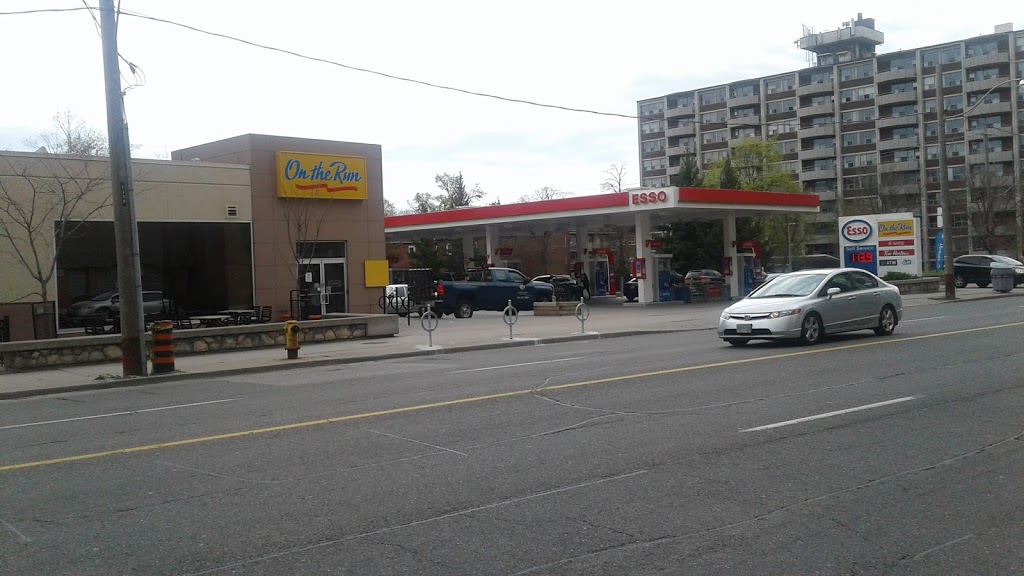 Esso | 1890 Jane St, York, ON M9N 2T5, Canada | Phone: (416) 245-0909