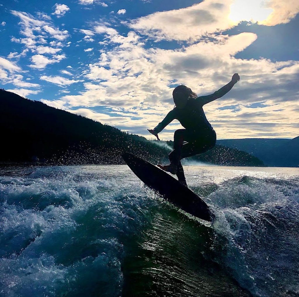 Surf Sicamous | 1214 Riverside Ave, Sicamous, BC V0E 2V1, Canada | Phone: (403) 396-8196