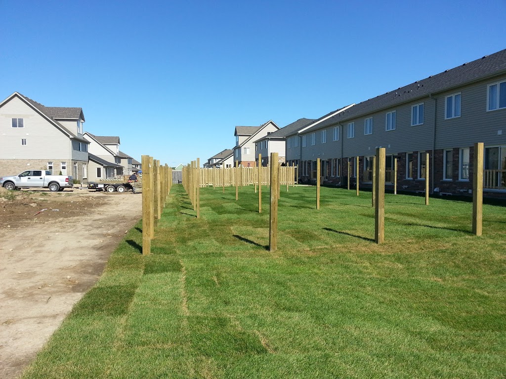 A1 Deck and Fence | 19 Fox Run Dr, Guelph, ON N1H 6H9, Canada | Phone: (519) 760-2277