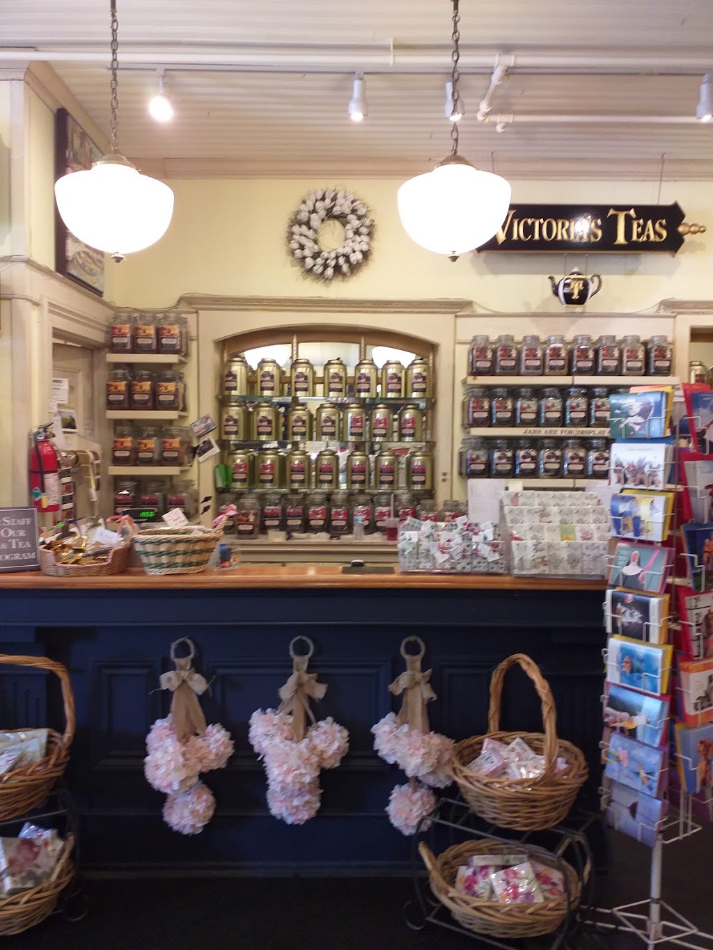 Victoria Teas & Coffees | 108 Queen St, Niagara-on-the-Lake, ON L0S 1J0, Canada | Phone: (888) 550-8327