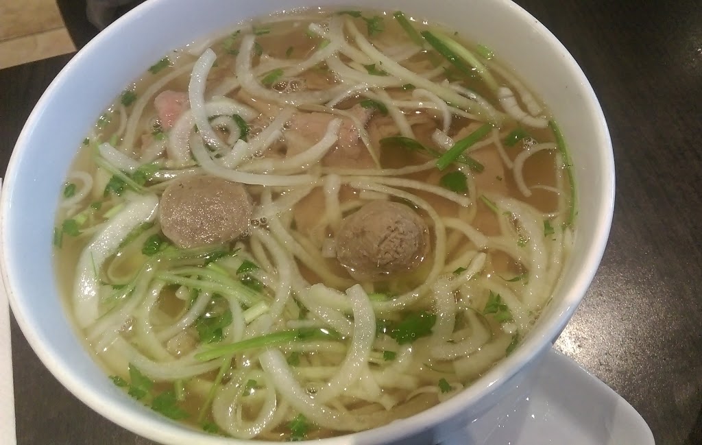 Pho Vaughan | 9421 Jane St Unit 119, Maple, ON L6A 4H8, Canada | Phone: (905) 832-2205