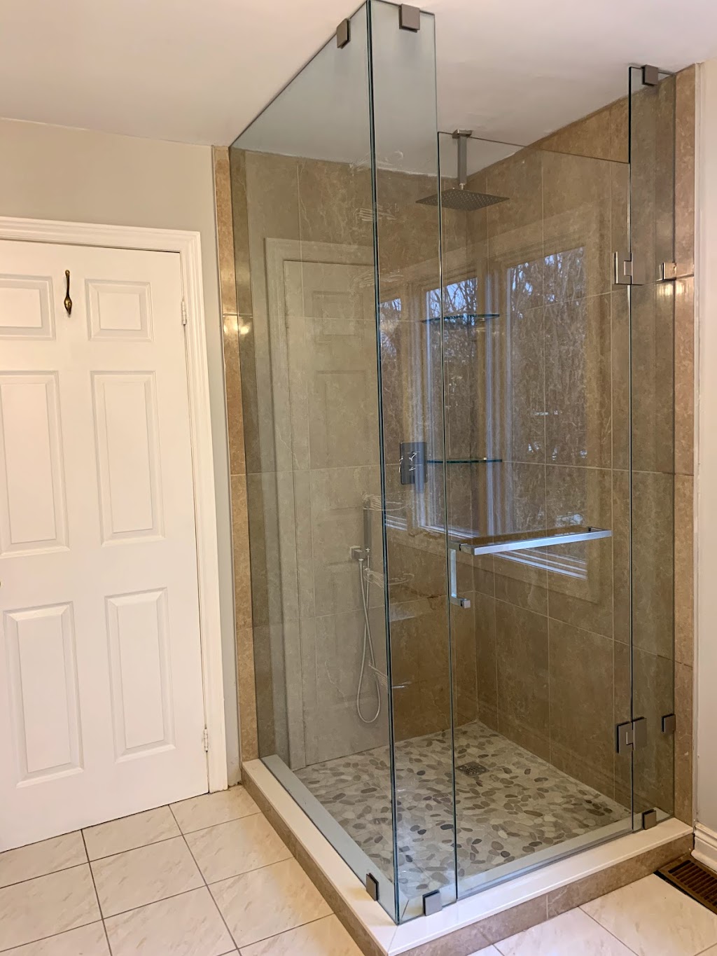 Frameless Shower Glass Doors And Enclosures | 234 Schreyer Crescent, Milton, ON L9T 7B5, Canada | Phone: (416) 579-3377