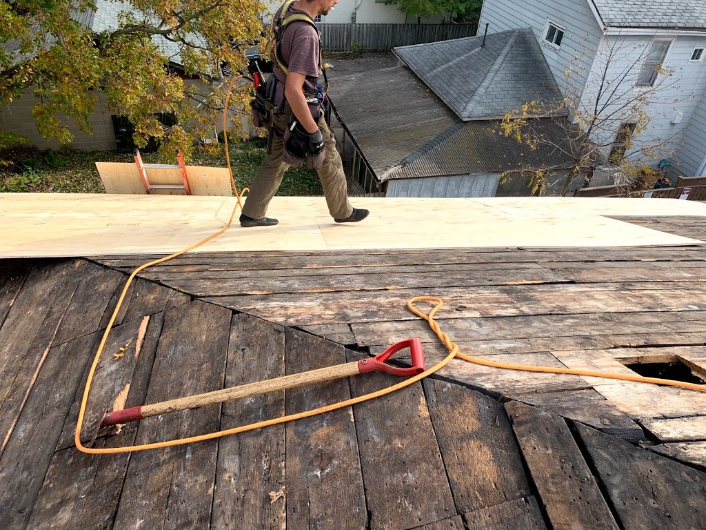 Customersroofing | 412 Queen St W, Cambridge, ON N3C 1H1, Canada | Phone: (519) 573-5286