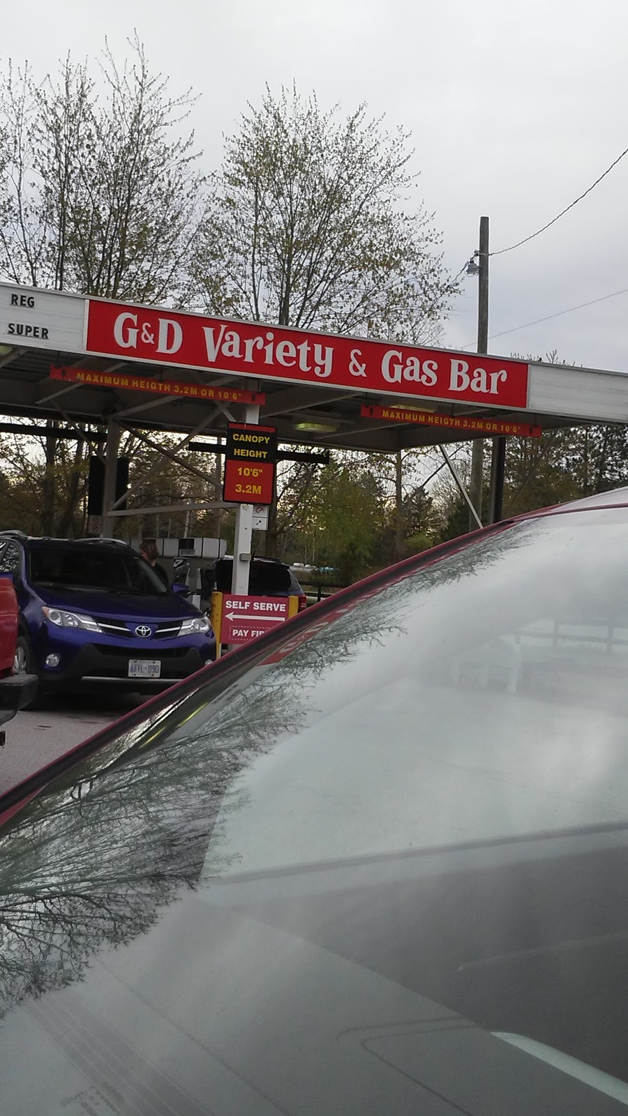 G AND D VARIETY AND GAS BAR | 492 Oneida Rd, Muncey, ON N0L 1Y0, Canada | Phone: (519) 652-6003