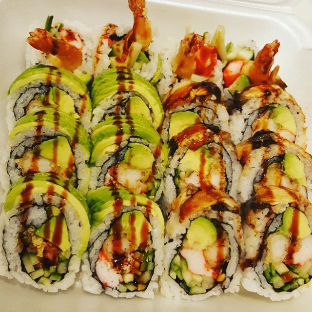 Sushi Maki House | 645 Lakeshore Rd E, Mississauga, ON L5G 1J5, Canada | Phone: (905) 271-0517