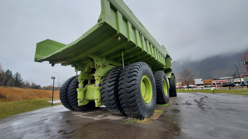 Worlds Largest Tandem Axle Truck | 124-126 Aspen Dr, Sparwood, BC V0B 2G0, Canada | Phone: (250) 425-2423