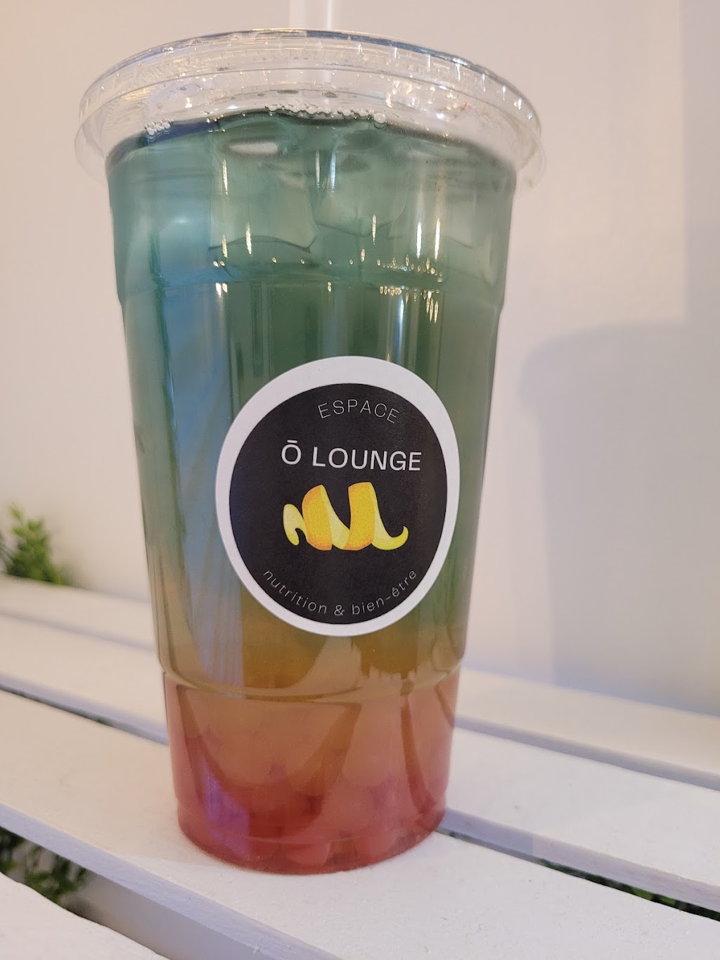 Ō Lounge nutrition | 137 Rue Messier, Mont-Saint-Hilaire, QC J3H 2W8, Canada | Phone: (450) 401-1460