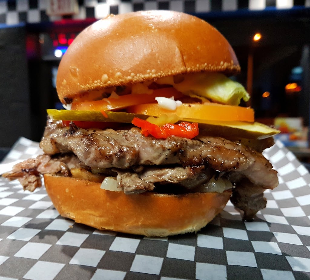 Big Boys Burgers | 10626 Bayview Ave, Richmond Hill, ON L4C 3N8, Canada | Phone: (905) 737-2441