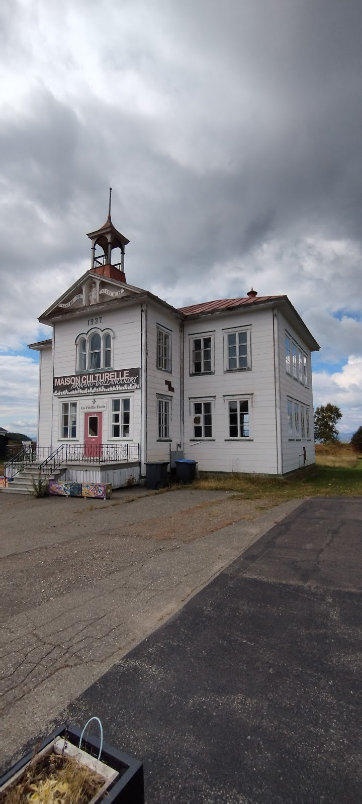 Maison culturelle Armand-Vaillancourt | 143 Rue Principale, Saint-André-de-Kamouraska, QC G0L 2H0, Canada | Phone: (418) 363-0660