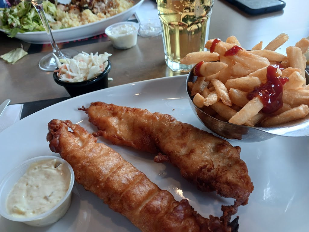 Barbies Resto Bar Grill | 552 Voie de Desserte de la Route 132, Saint-Constant, QC J5A 1T2, Canada | Phone: (450) 635-8181