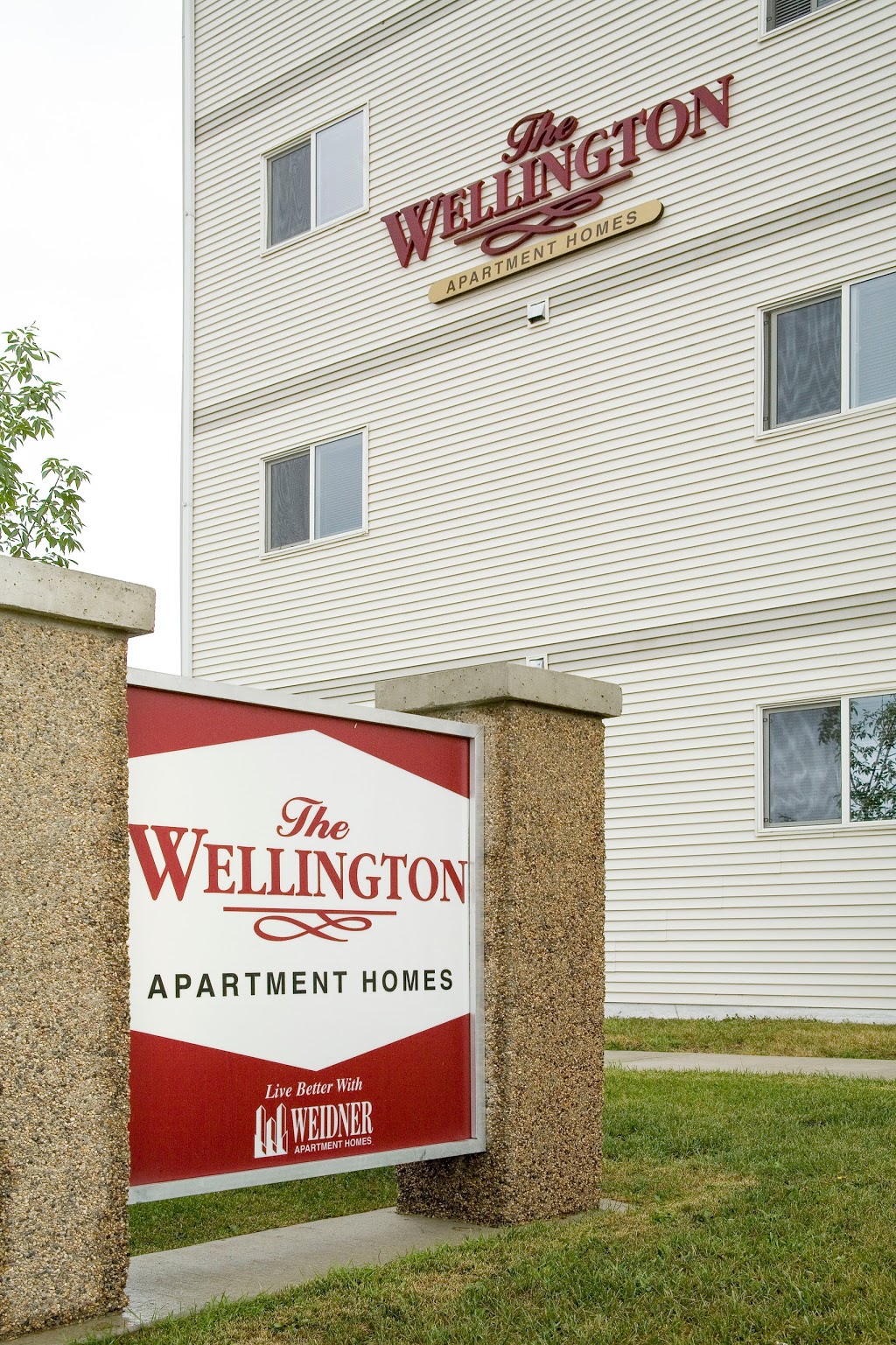 Wellington Manor Apartment Homes | 310 Herold Rd, Saskatoon, SK S7V 1H9, Canada | Phone: (306) 700-5547