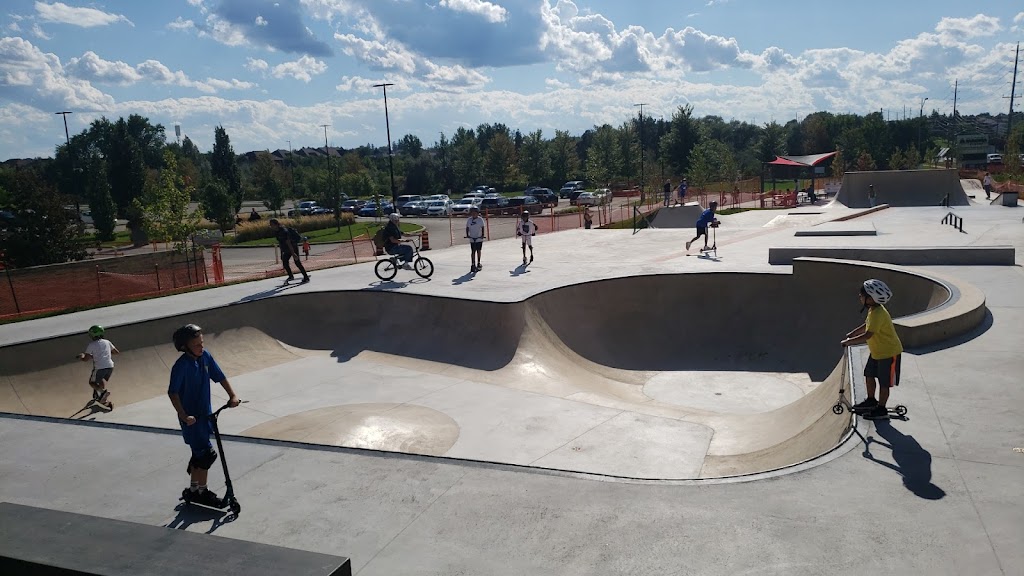 Newmarket Outdoor Skatepark | 800 Mulock Dr, Newmarket, ON L3Y 9C1, Canada | Phone: (905) 895-5193