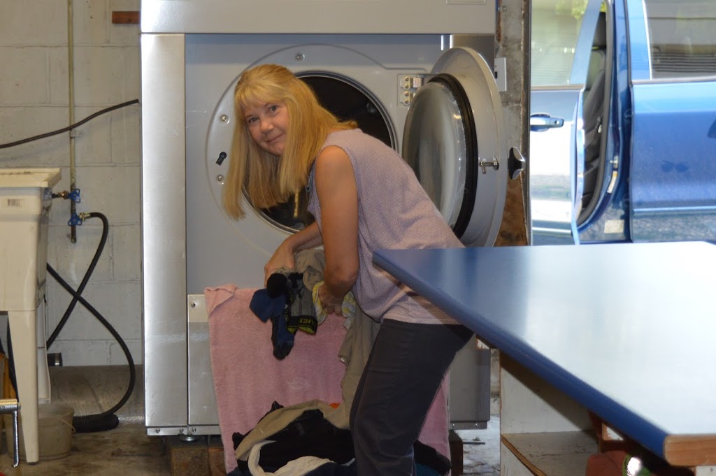 Westview Drycleaners & laundromat | 4296 Joyce Ave, Powell River, BC V8A 3A2, Canada | Phone: (604) 485-2616