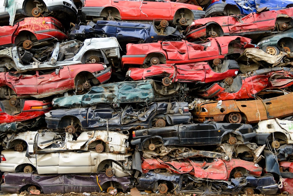 Scrap car removal toronto | 3670 Weston Rd, North York, ON M9L 1W2, Canada | Phone: (437) 522-6675