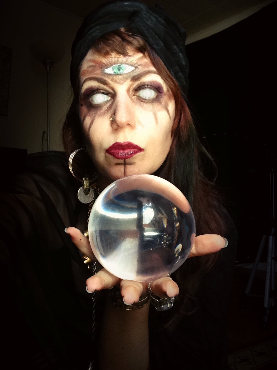 Psychic Entertainer: The Mermaid Oracle | landsdowne and, Bloor St W, Toronto, ON M6H 3W3, Canada | Phone: (416) 670-2256