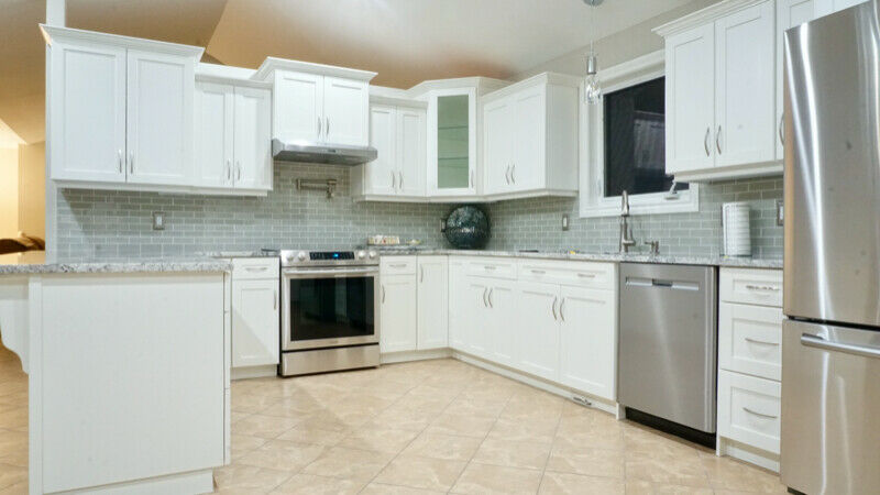 We Paint Cabinets | 126 Coulter Ave, St Thomas, ON N5R 5A7, Canada | Phone: (226) 884-5255