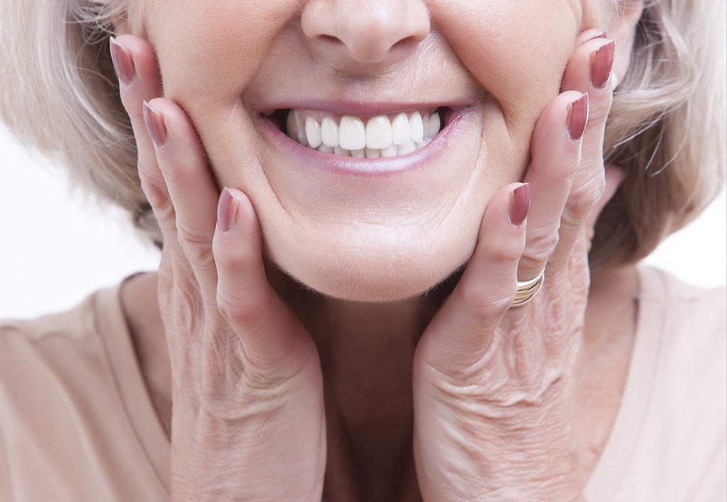 Durston Denture Clinics | 927 Fennell Ave E, Hamilton, ON L8V 1W8, Canada | Phone: (905) 574-7702