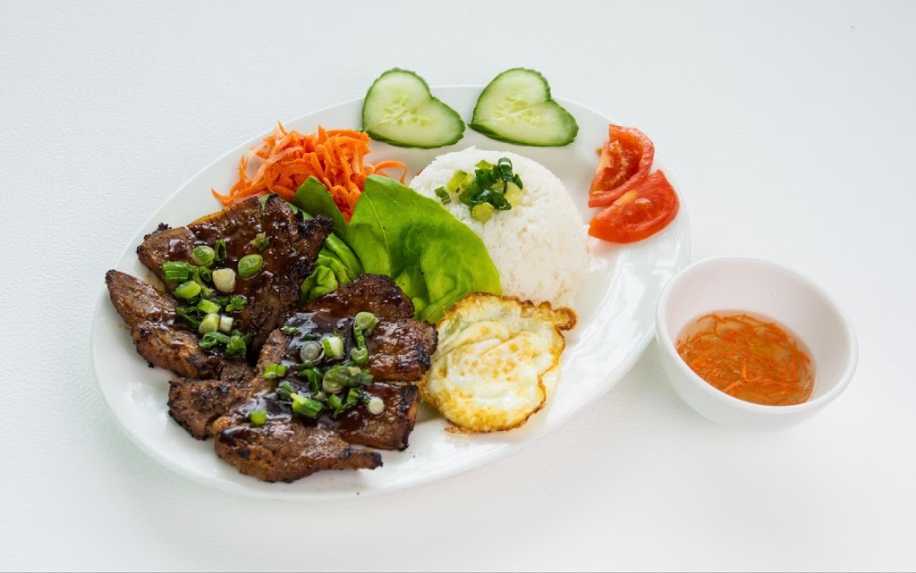 Pho Sate Nolan Hill | 512, 8 Nolan Hill Blvd NW, Calgary, AB T3R 0X2, Canada | Phone: (403) 474-9999