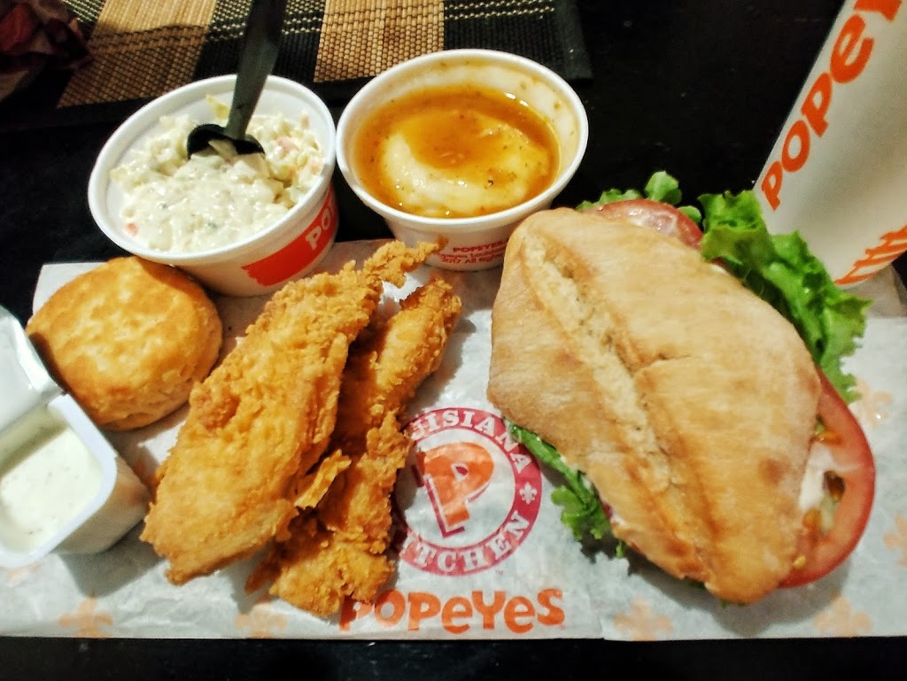 Popeyes Louisiana Kitchen | 690 Bank St, Ottawa, ON K1S 3T8, Canada | Phone: (613) 695-6100