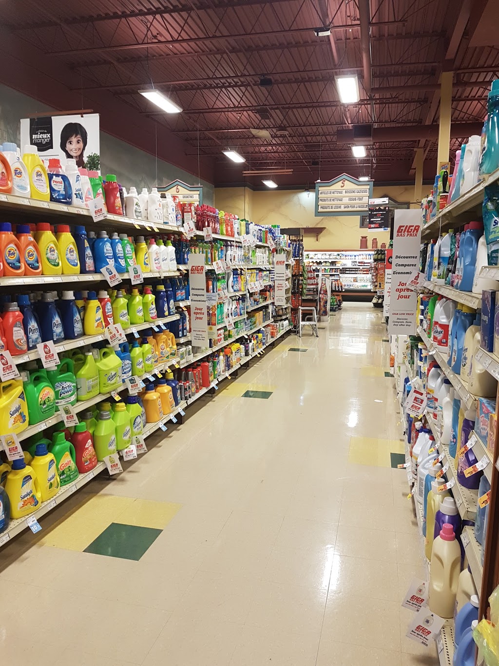 IGA de Cotret Brazeau | 1205 Rue de Neuville, Gatineau, QC J8M 2E7, Canada | Phone: (819) 986-7579