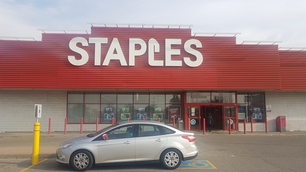 Staples | 542 Keele St, Toronto, ON M6N 3E2, Canada | Phone: (416) 762-2816