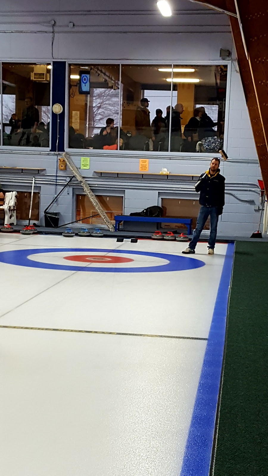 East York Curling Club | 901 Cosburn Ave., East York, ON M4C 2W7, Canada | Phone: (416) 396-2816