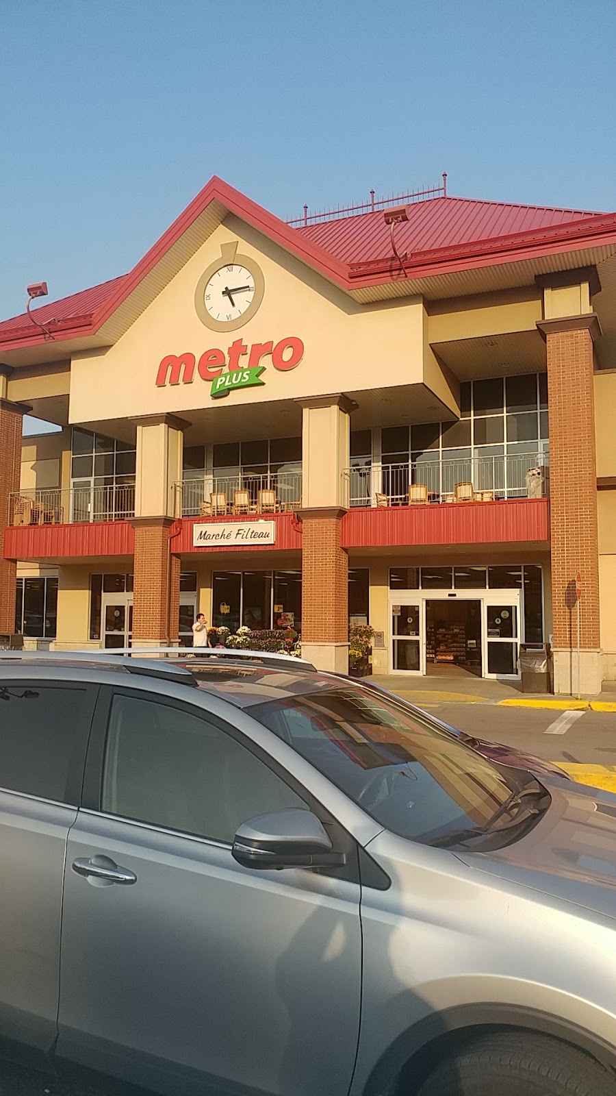 Metro Plus Charlesbourg | 8500 Boulevard Henri-Bourassa, Québec, QC G1G 5X1, Canada | Phone: (418) 626-1056