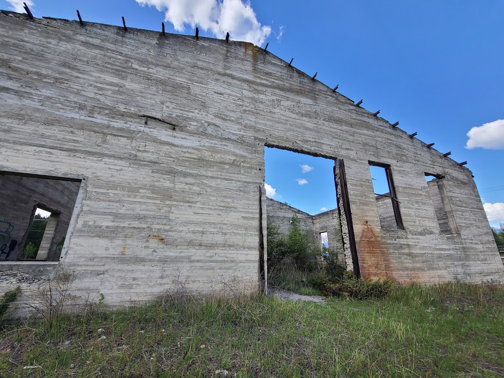 Former CNP lumber mill powerhouse | Wardner- Kikomun Rd, Wardner, BC V0B 2J0, Canada | Phone: (250) 429-9999