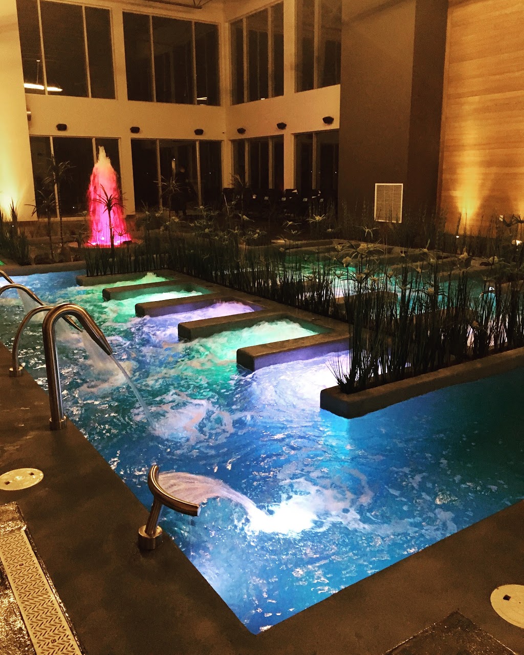 Noah Spa de Venise-en-Québec | 327 Avenue de Venise O, Venise-en-Québec, QC J0J 2K0, Canada | Phone: (855) 772-6624