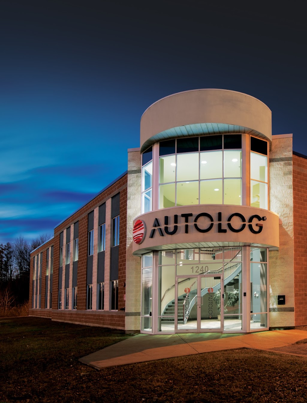 Autolog | 1240 Bd Michèle-Bohec, Blainville, QC J7C 5S4, Canada | Phone: (450) 434-8389