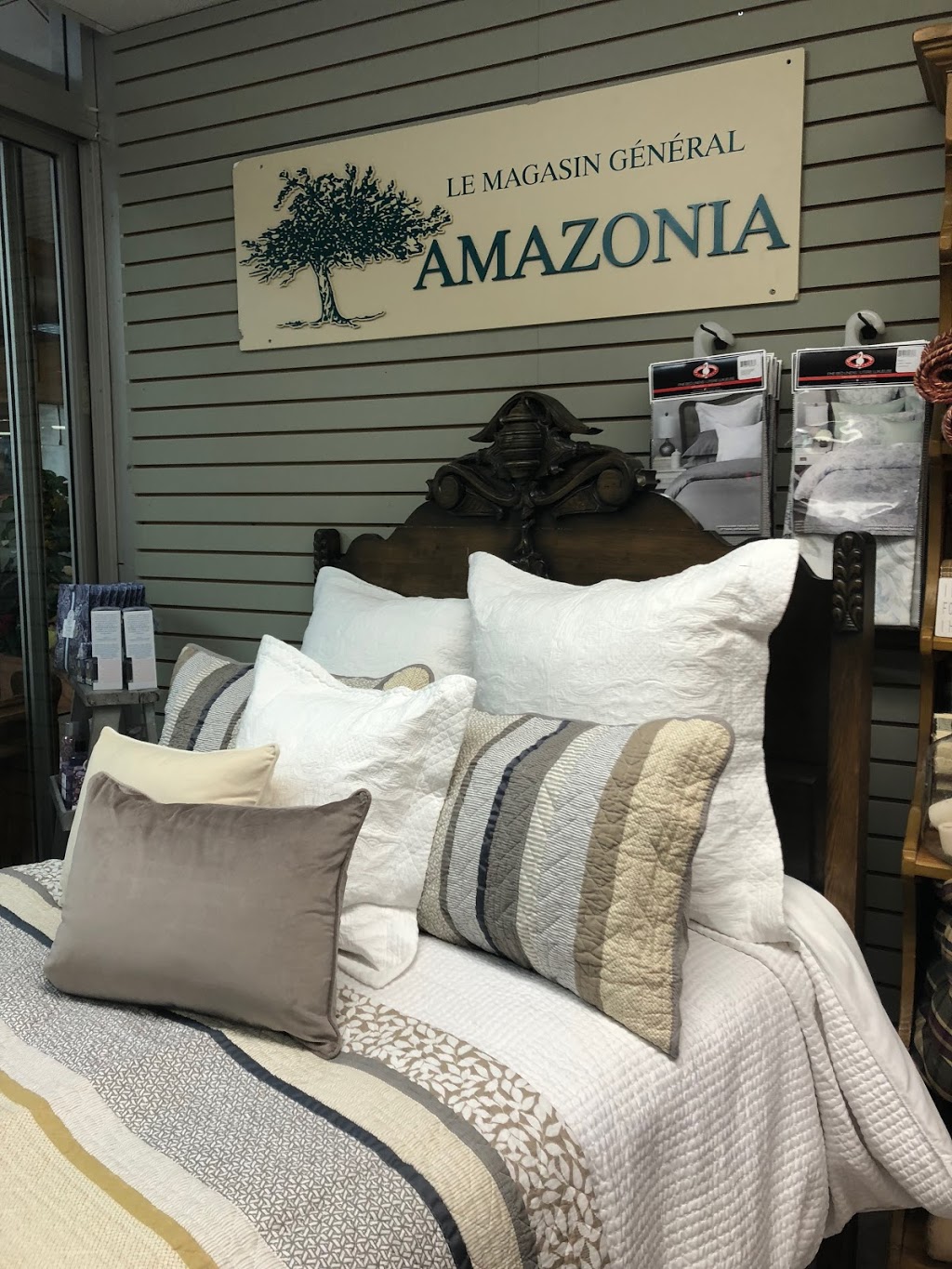 Amazonia General Store | 295C, Boul Saint-Jean, Pointe-Claire, QC H9R 3J1, Canada | Phone: (514) 426-1152