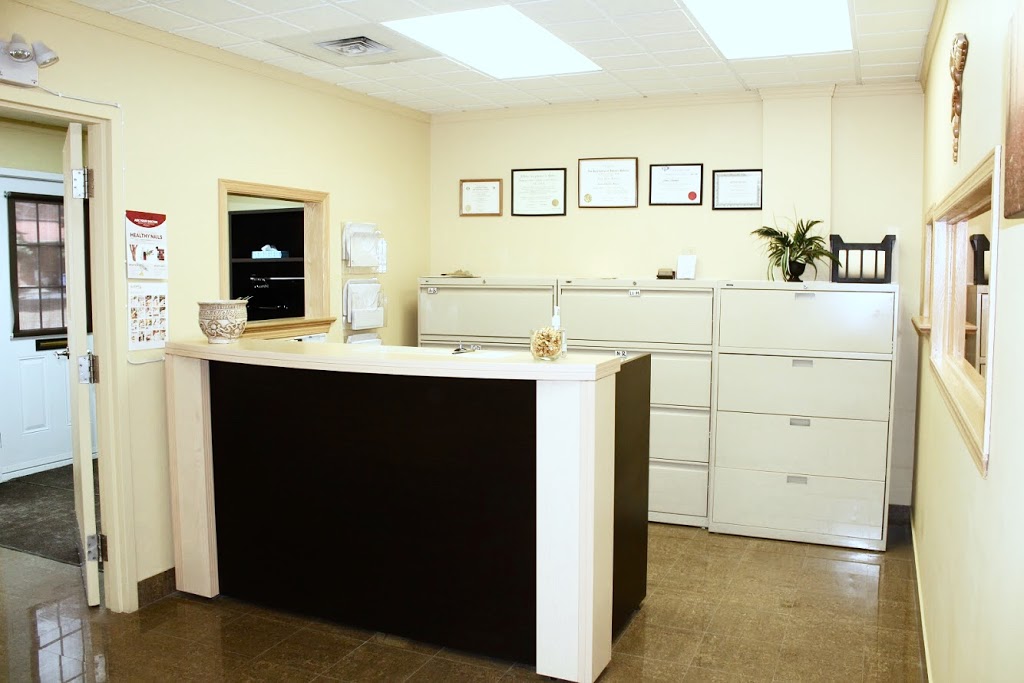 West Island Family Foot Care | 8 Rue Canvin, Kirkland, QC H9H 4S4, Canada | Phone: (514) 428-0474