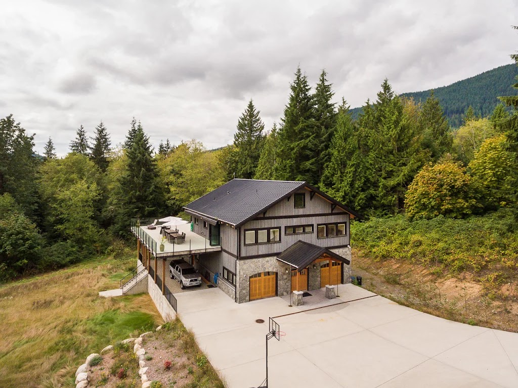 Twin Creeks Estate | 195 Williamsons Landing Rd, Gibsons, BC V0N 1V6, Canada | Phone: (778) 994-2200