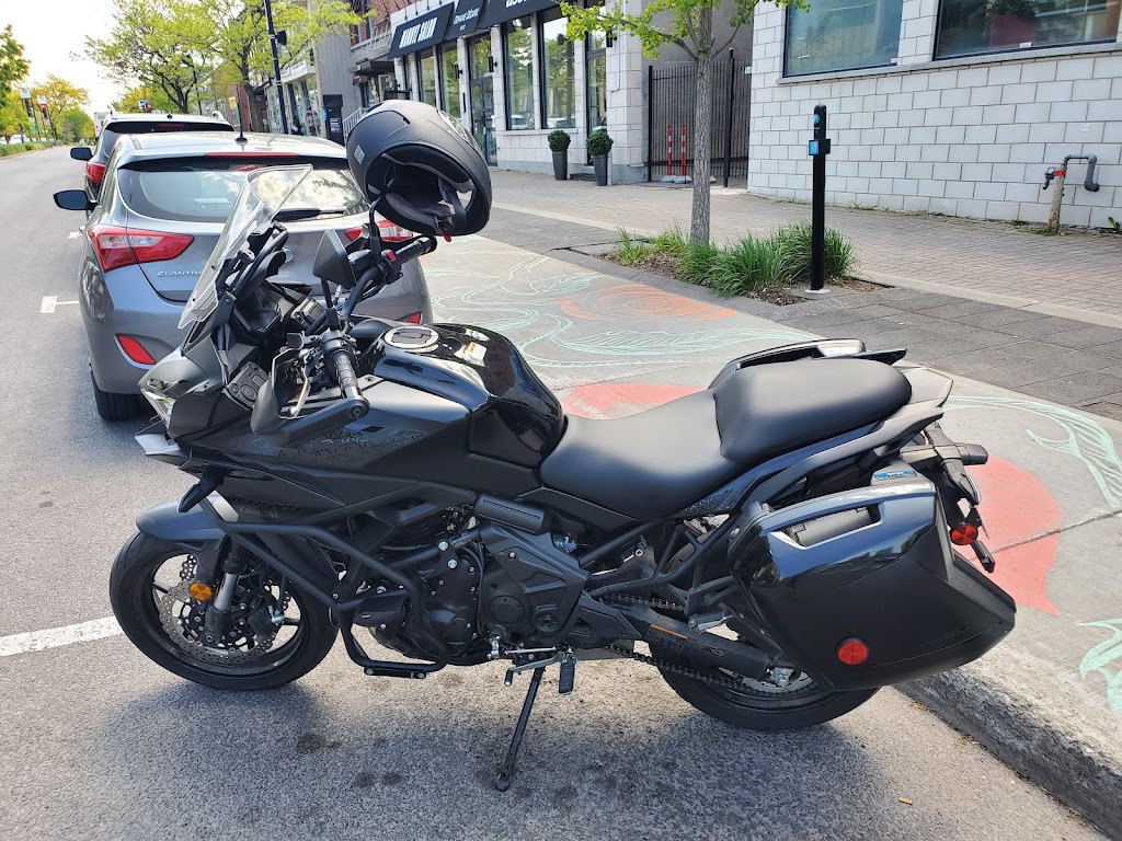 Tecnic Moto Montréal-Ouest driving school | 2645 Rue de Miniac, Saint-Laurent, QC H4S 1E5, Canada | Phone: (514) 482-0909