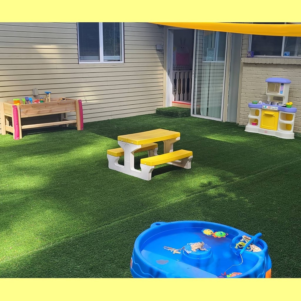 Happy Sunshine Daycare | 1103 Mountain Hwy, North Vancouver, BC V7J 2L8, Canada | Phone: (604) 773-9454