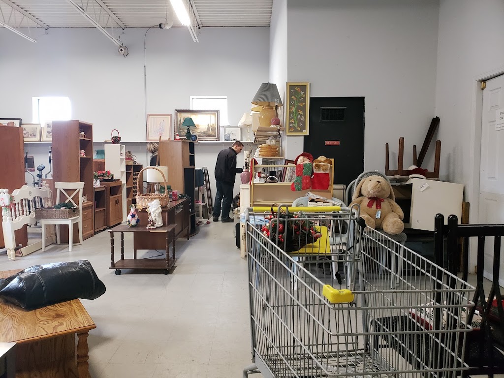 BFM Thrift Store Pembroke | 147 MacKay St, Pembroke, ON K8A 1B8, Canada | Phone: (613) 635-4796