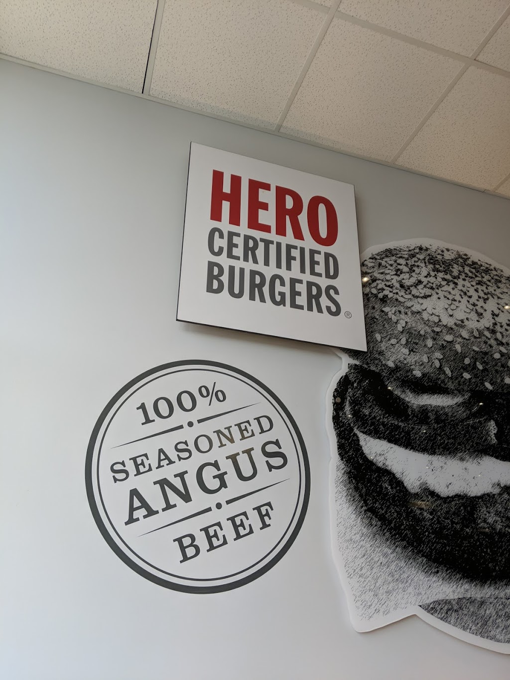 Hero Certified Burgers | 15340 Bayview Ave b6, Aurora, ON L4G 7J1, Canada | Phone: (905) 727-3218