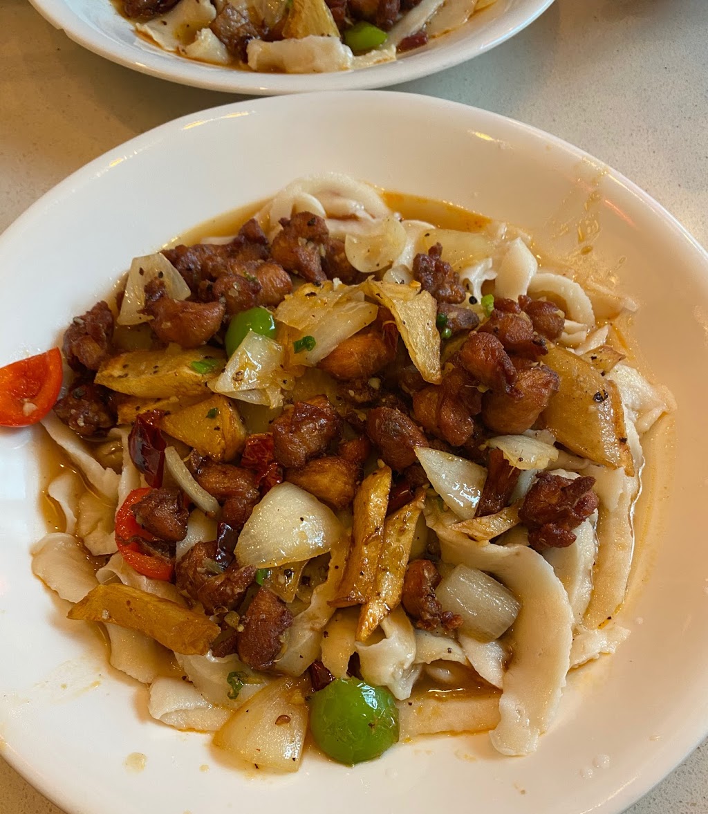 North Noodle House | 800 Carnarvon St #356, New Westminster, BC V3M 0G3, Canada | Phone: (604) 544-6611