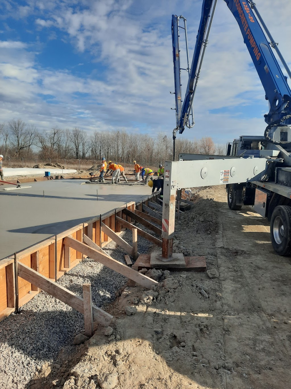 J&G Concrete Pumping | 1450 Newtonville Rd, Newtonville, ON L0A 1J0, Canada | Phone: (905) 260-7287