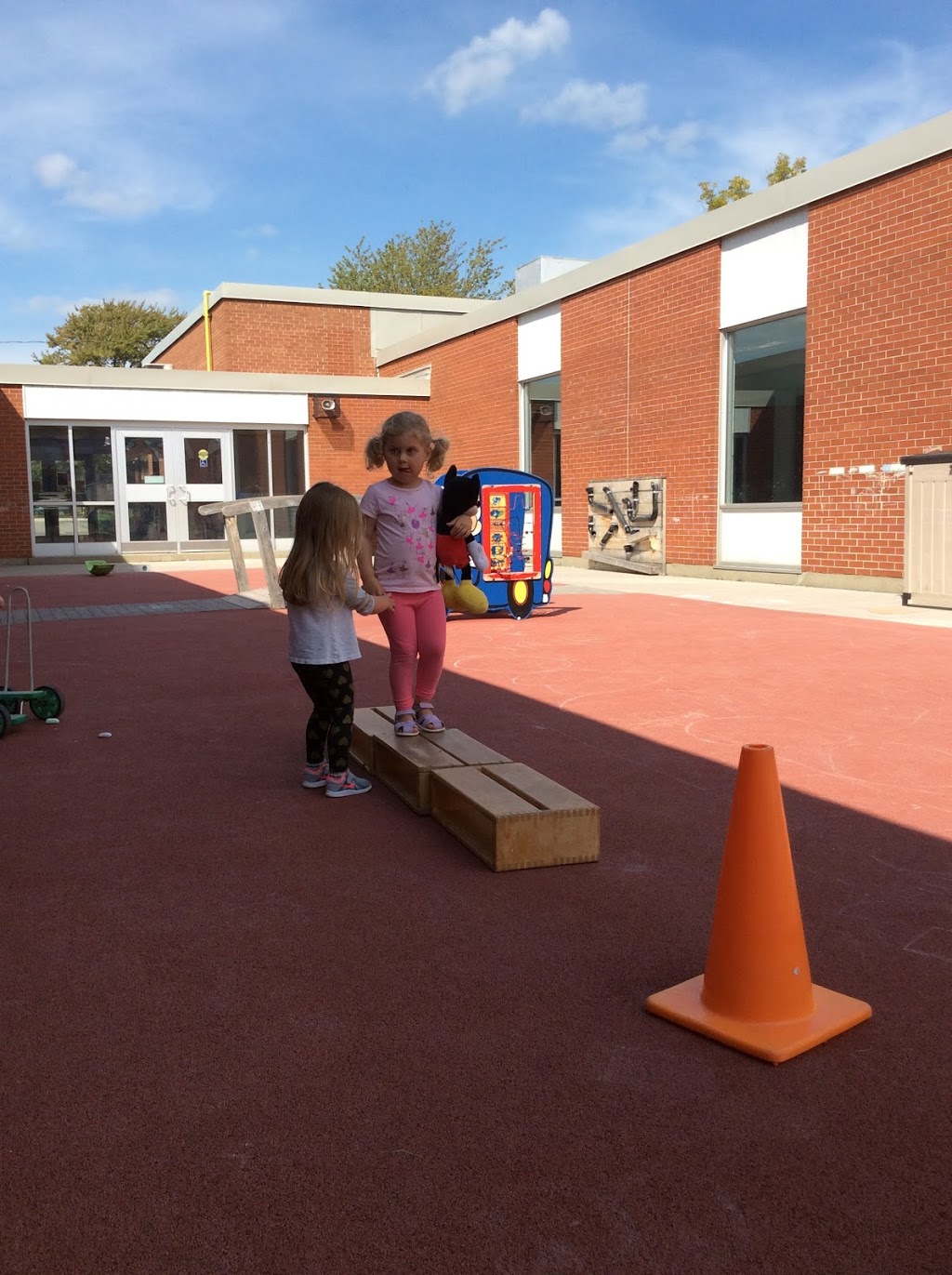 Audreys Clubhouse Latchkey & Early Learning Centre | 176 Talbot St E, Leamington, ON N8H 1M2, Canada | Phone: (519) 322-1801