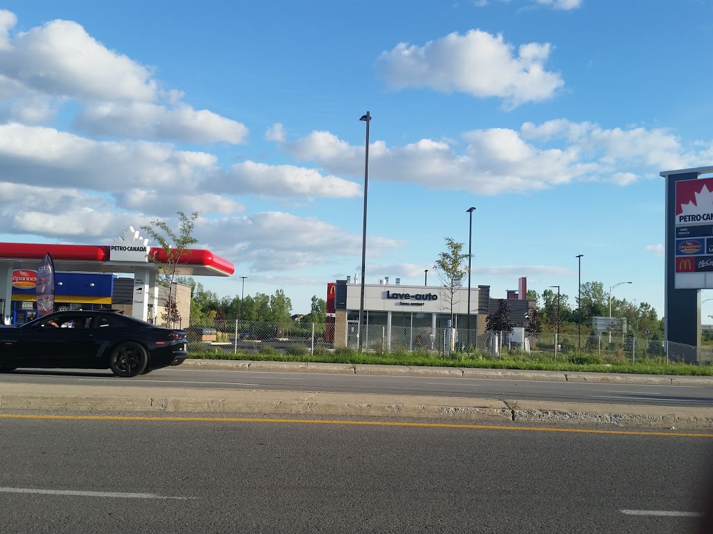 Petro-Canada | 4550 Avenue de la Renaissance, Laval, QC H7L0J3 Avenue de la Renaissance, Laval, QC H7L 0J3, Canada | Phone: (450) 628-1710