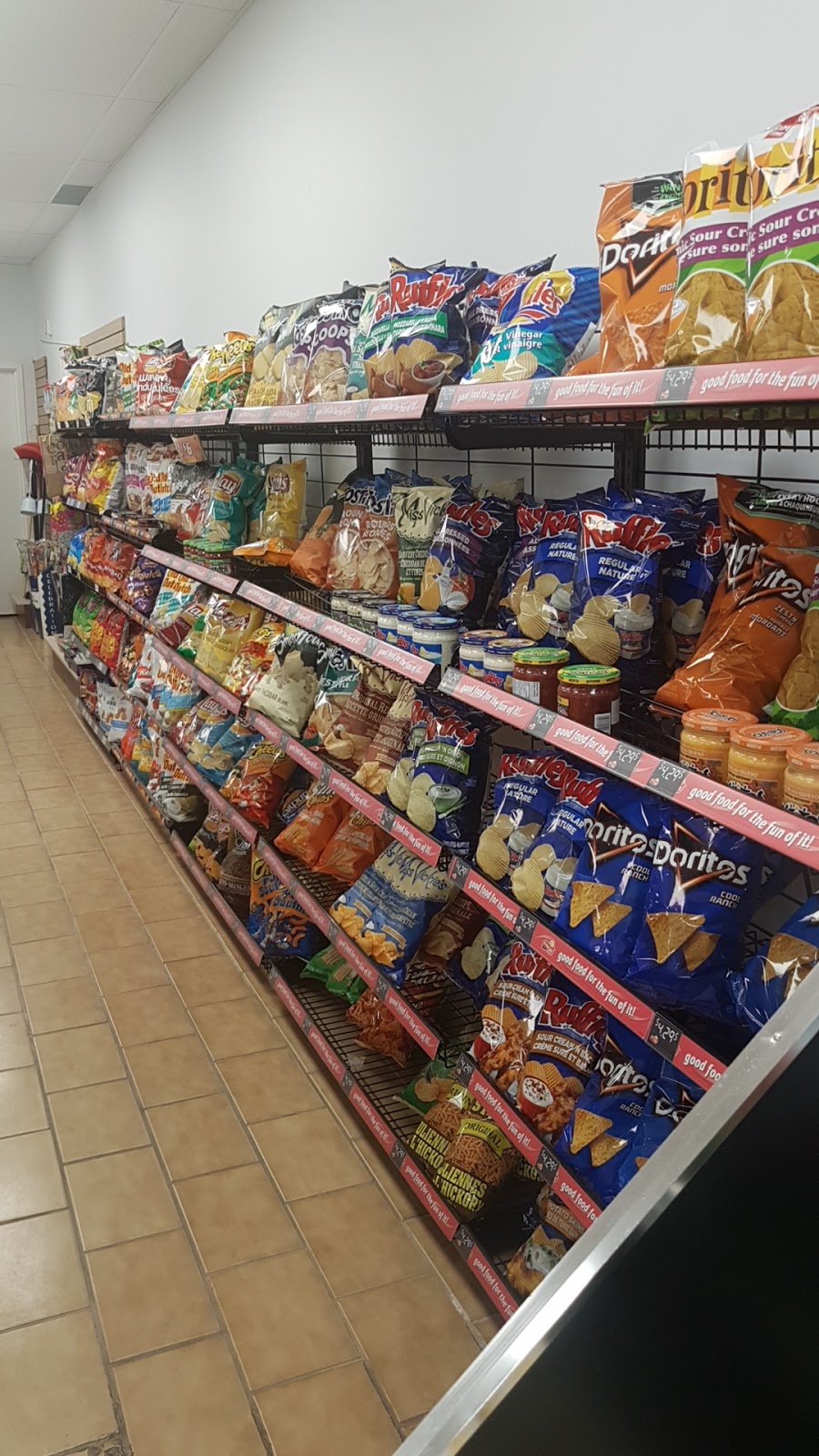 Market Place Food Mart | 650 Scottsdale Dr Unit 3b, Guelph, ON N1G 4T7, Canada | Phone: (519) 822-0202