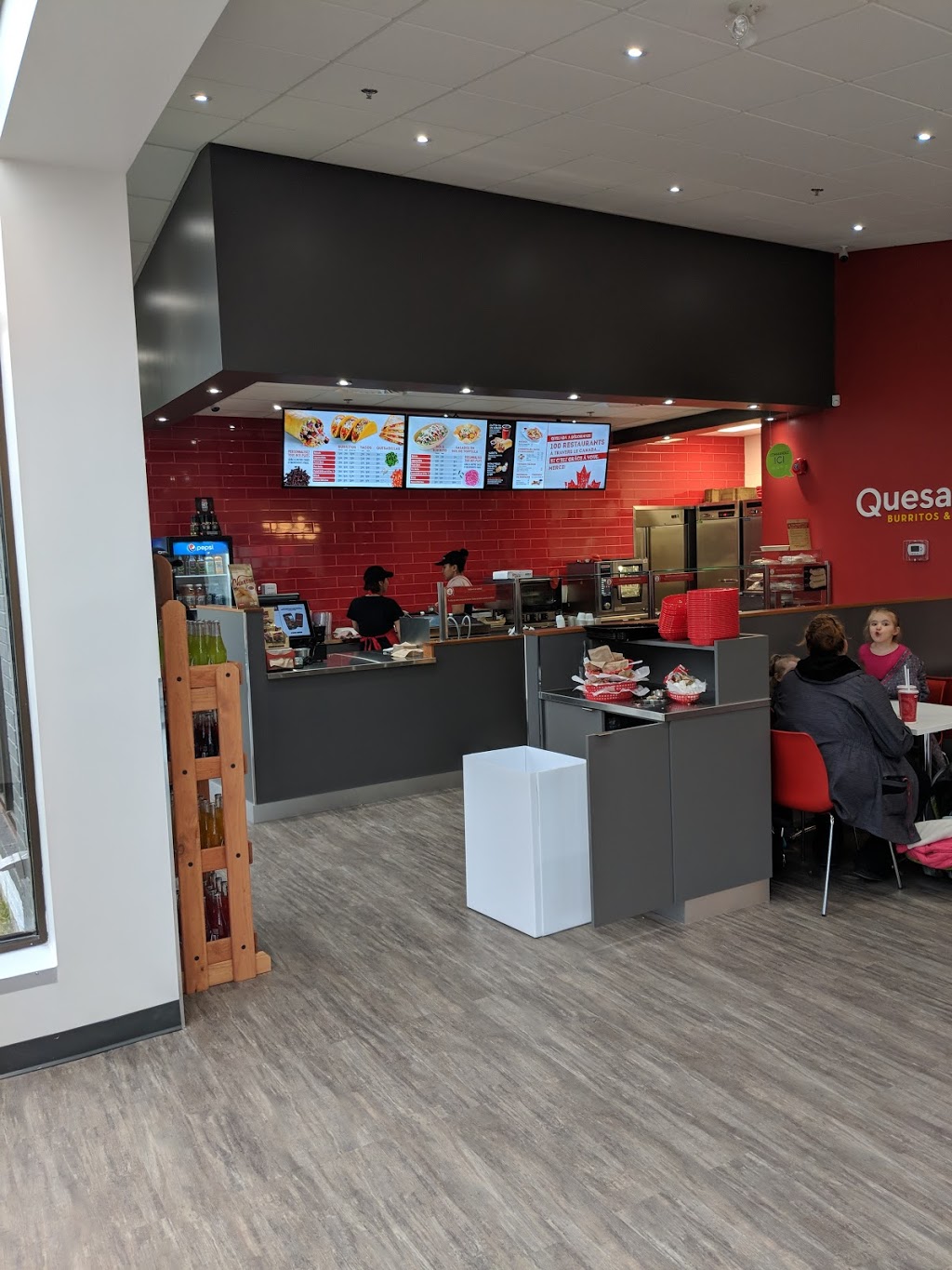 Quesada Burritos & Tacos | 575 Boulevard Wilfrid-Hamel, Québec, QC G1M 2T2, Canada | Phone: (418) 523-8226