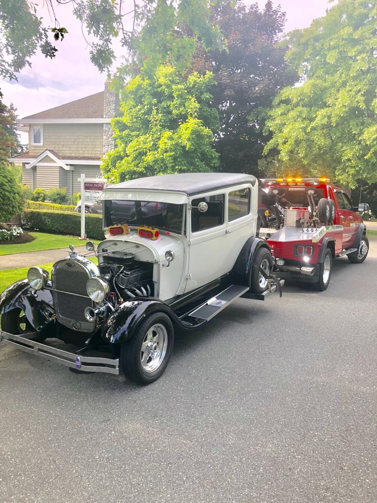 Canadian Towing | Tow Truck | Towing Services | 1609 Dublin St, New Westminster, BC V3M 2Z7, Canada | Phone: (604) 365-4611